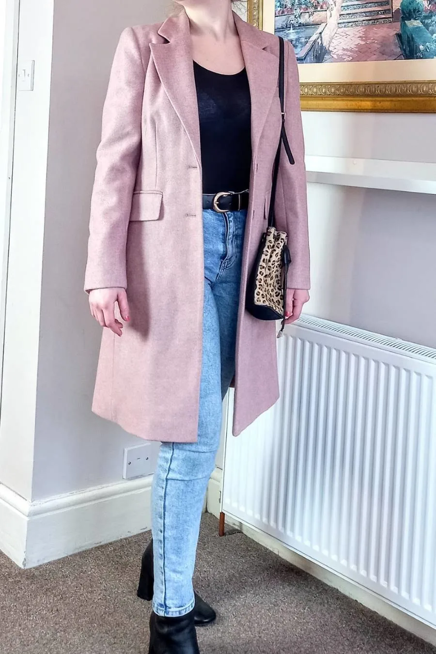 how to style mom jeans in winter