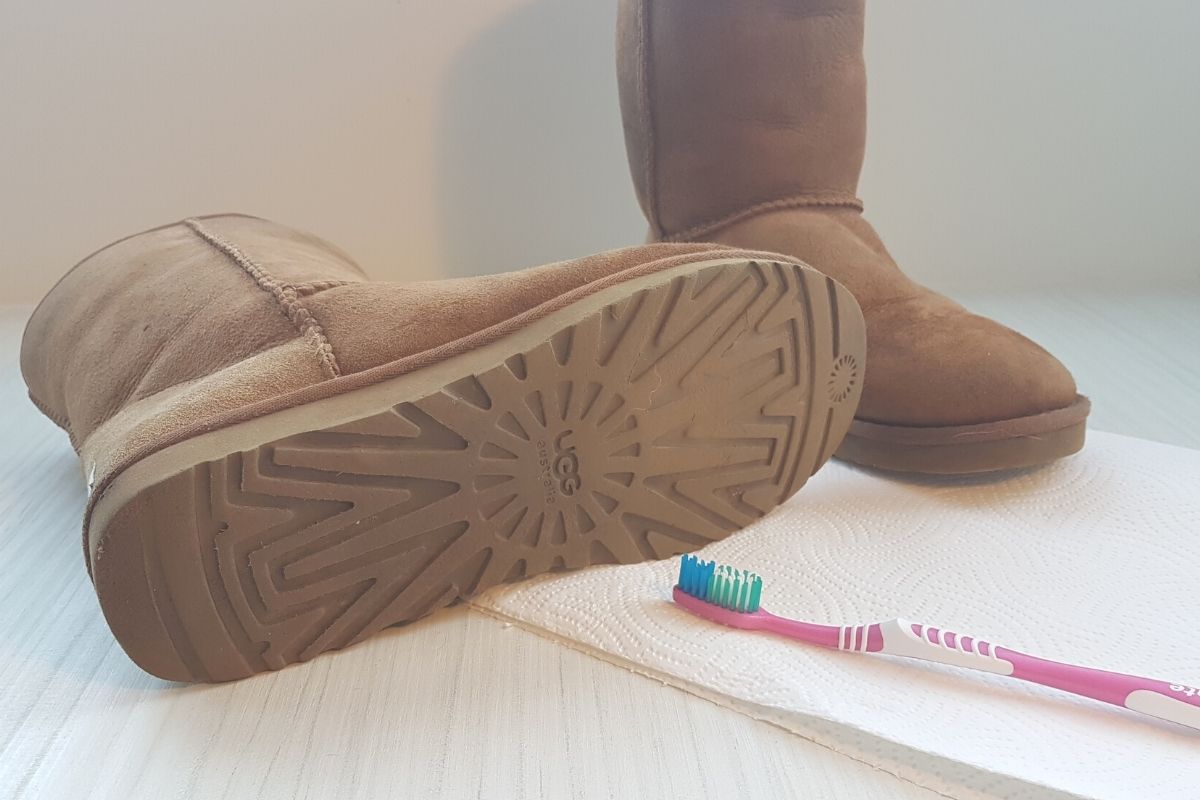 How To Clean UGG Boots and UGG Slippers soles