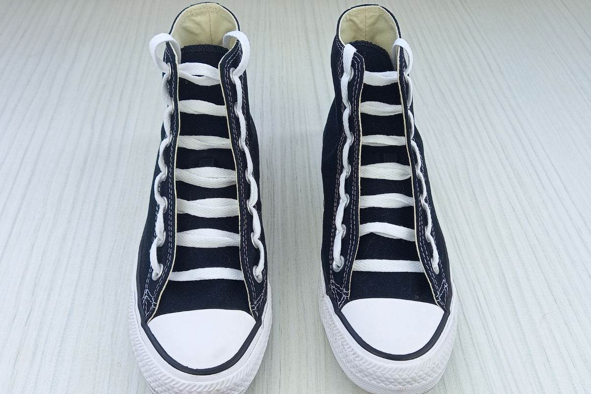 How To Ladder Lace Converse 