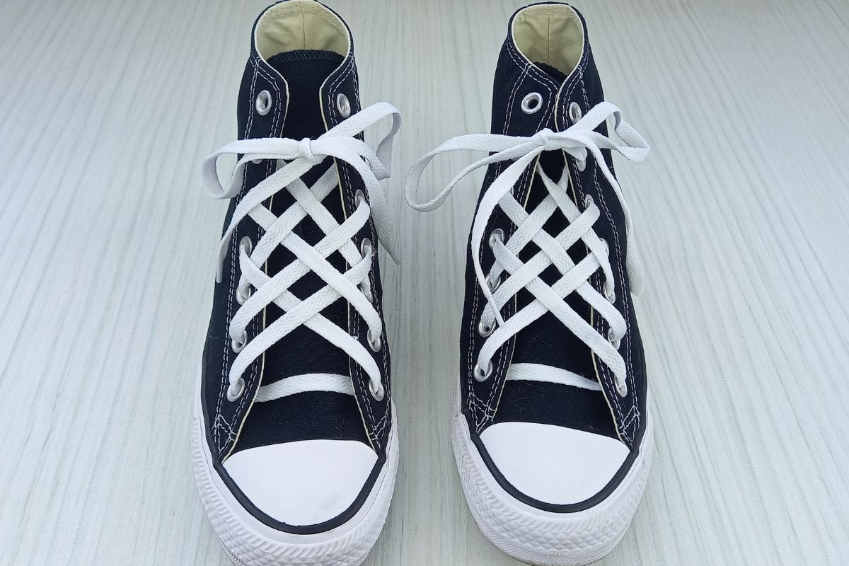 How To Lattice Lace Converse