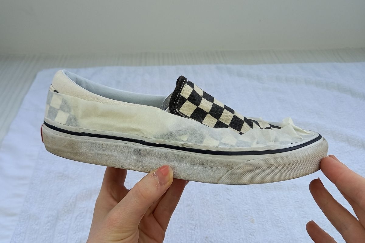 How To Clean Vans (EASY, FREE Ways For All Styles) - Wearably Weird