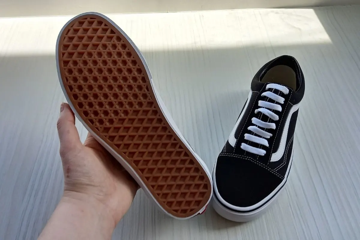 Alfabet Canberra inch Why Are Vans So Popular? 2023 Style Report - Wearably Weird