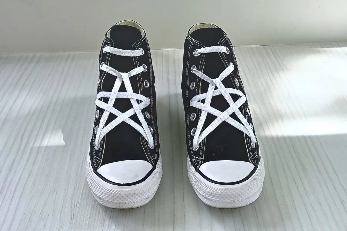 star lacing shoes