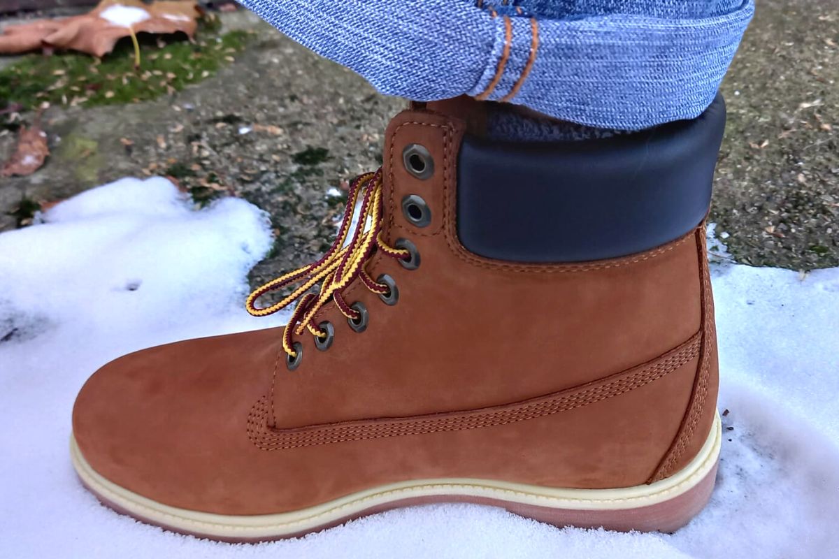Milagroso corazón longitud Are Timberlands Good For Snow? Winter Guide (Photos) - Wearably Weird